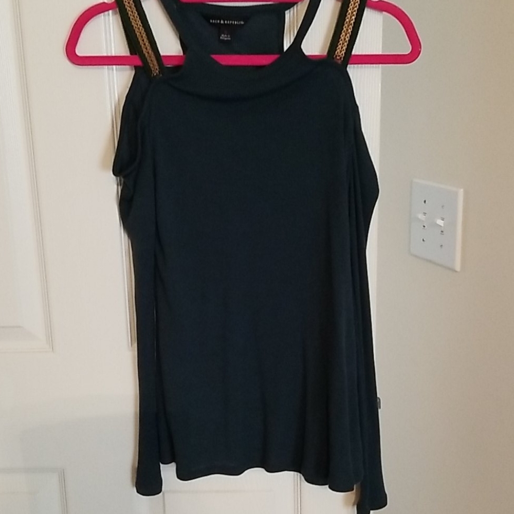 Rock & Republic Hunter Green  Cold shoulder shirt